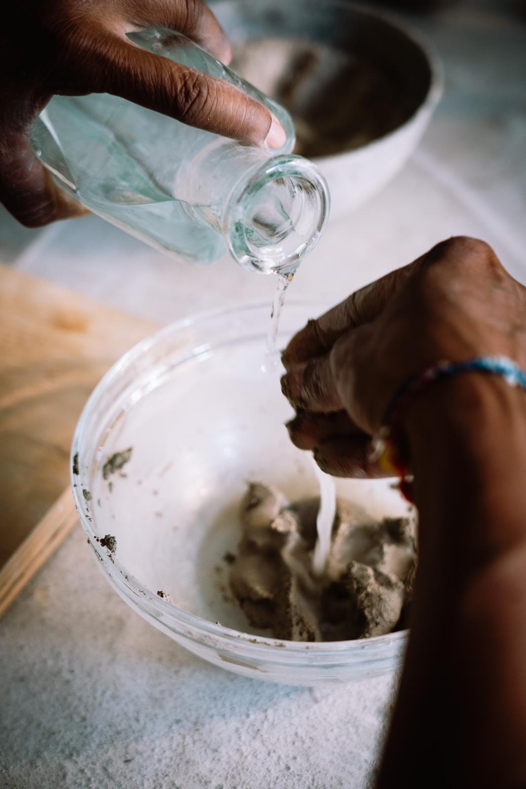Aperiterra: Aperitivo + costruzione del Vaso Mu in La Terra Cruda® a Milano
